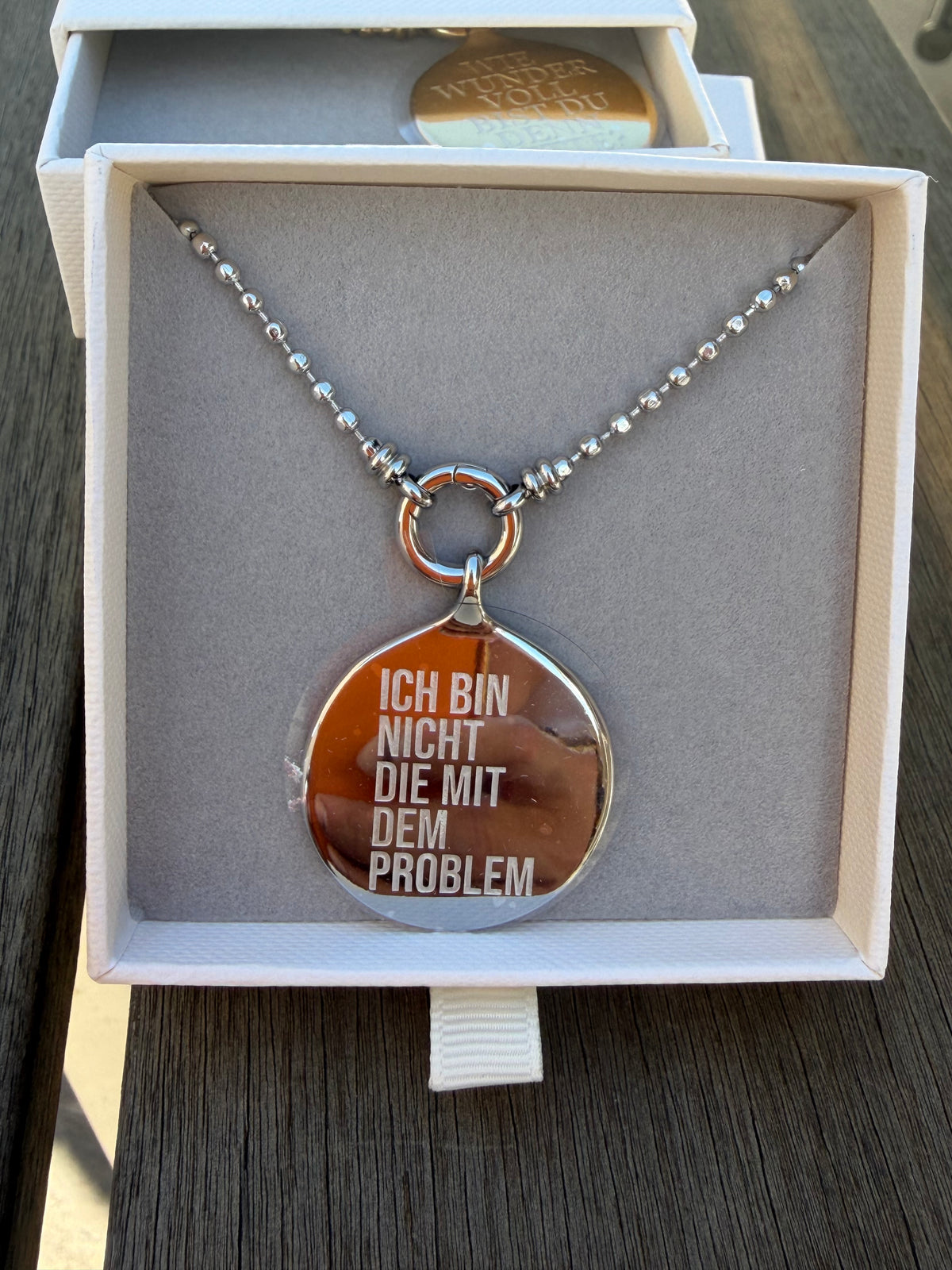 Kette Ich bin nicht die mit dem Problem