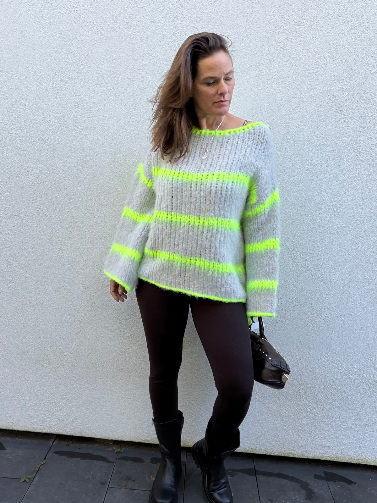 Strickpullover grau/neongelb Streifen
