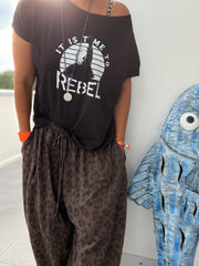 T-Shirt it is time for rebel