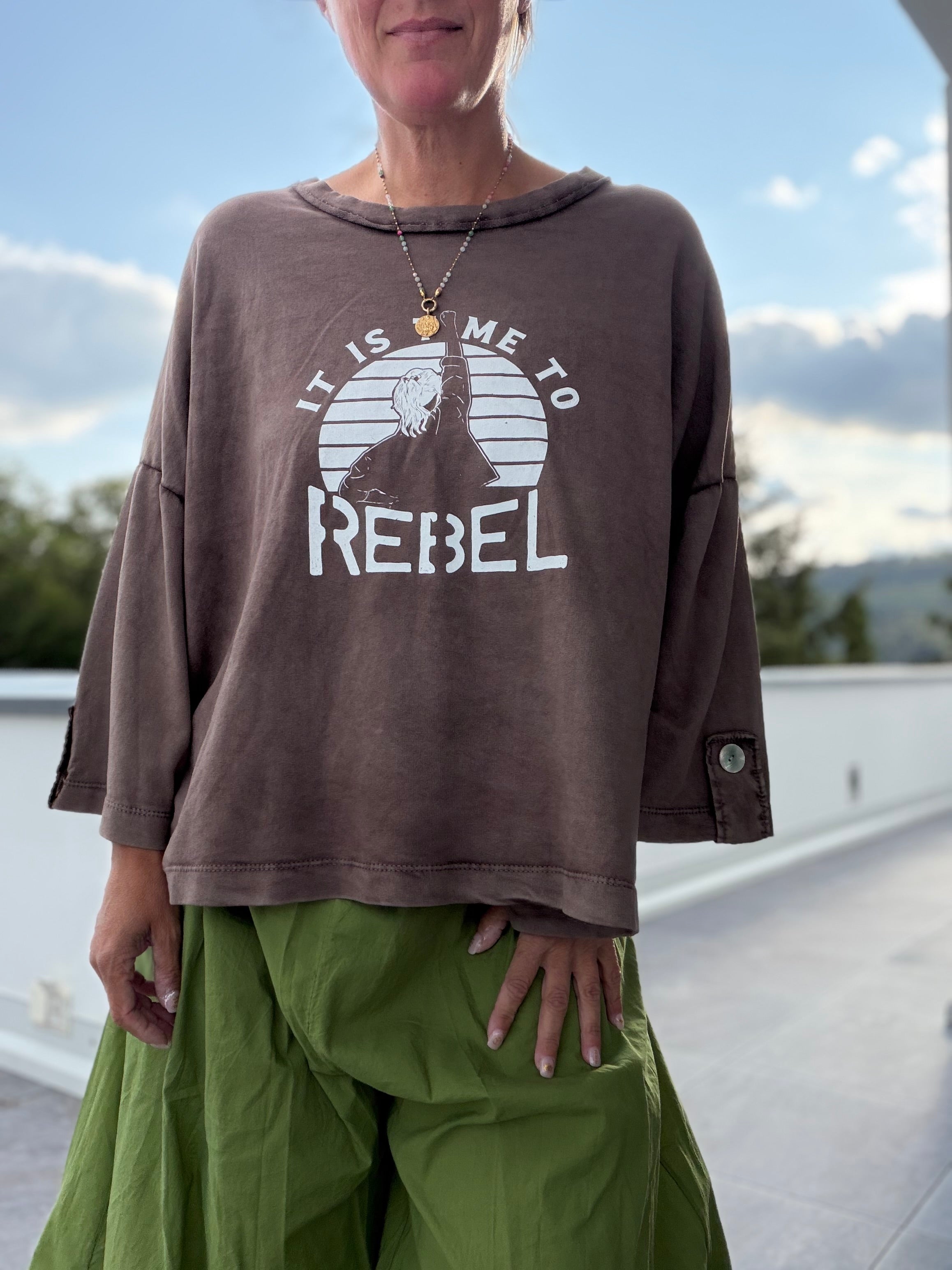 Oversize Shirt it ist time to rebel