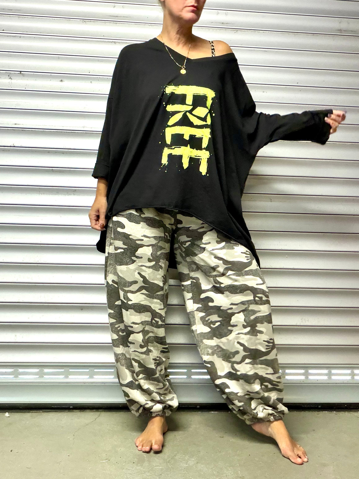 FREE BIGSIZE Shirt