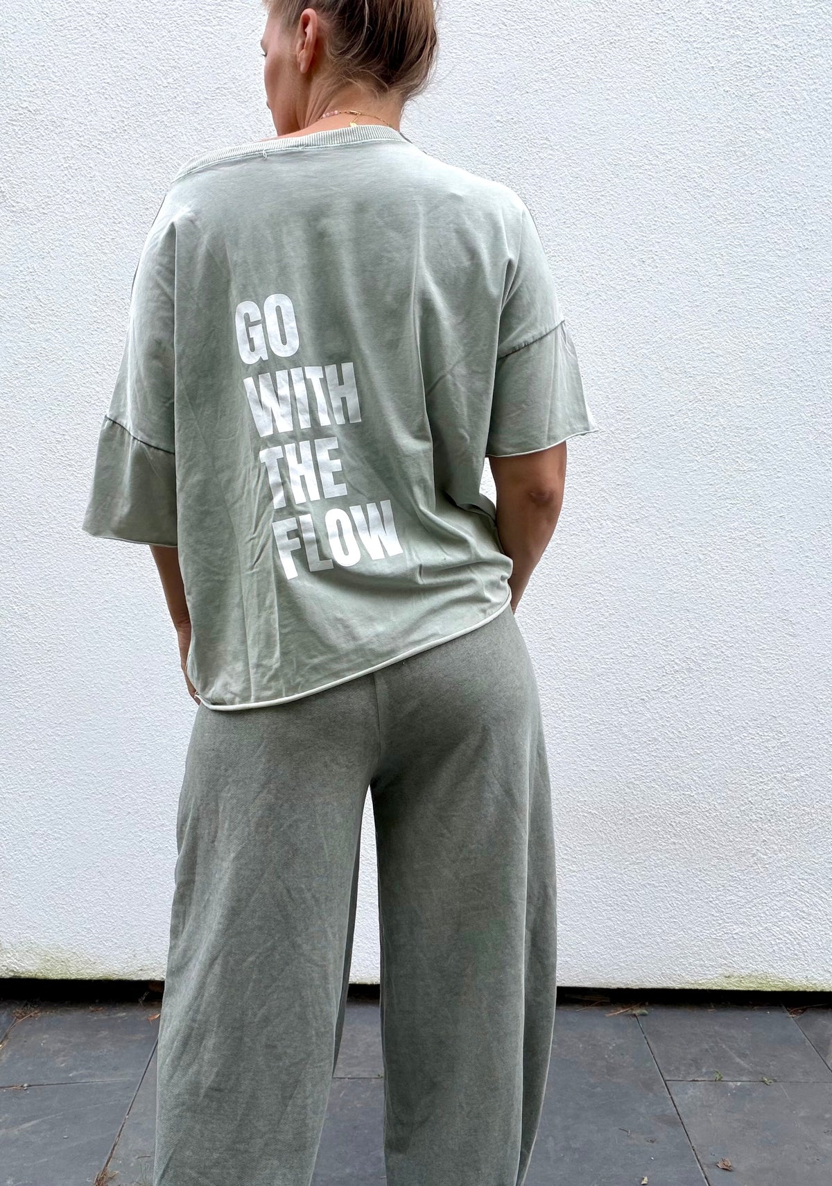 T-Shirt Go with the flow