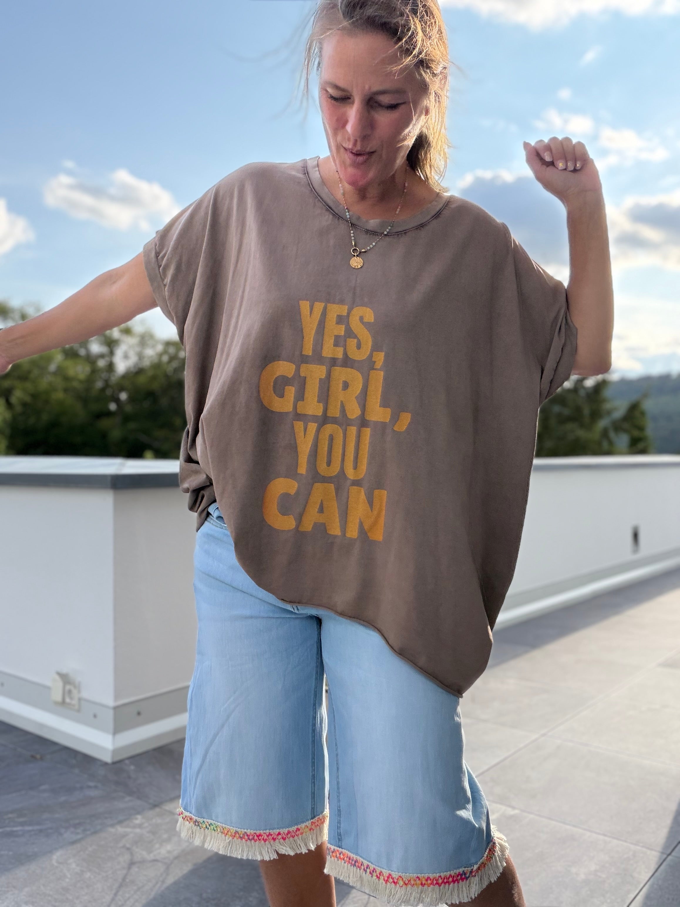BIGSIZE T-Shirt Yes Girl you can