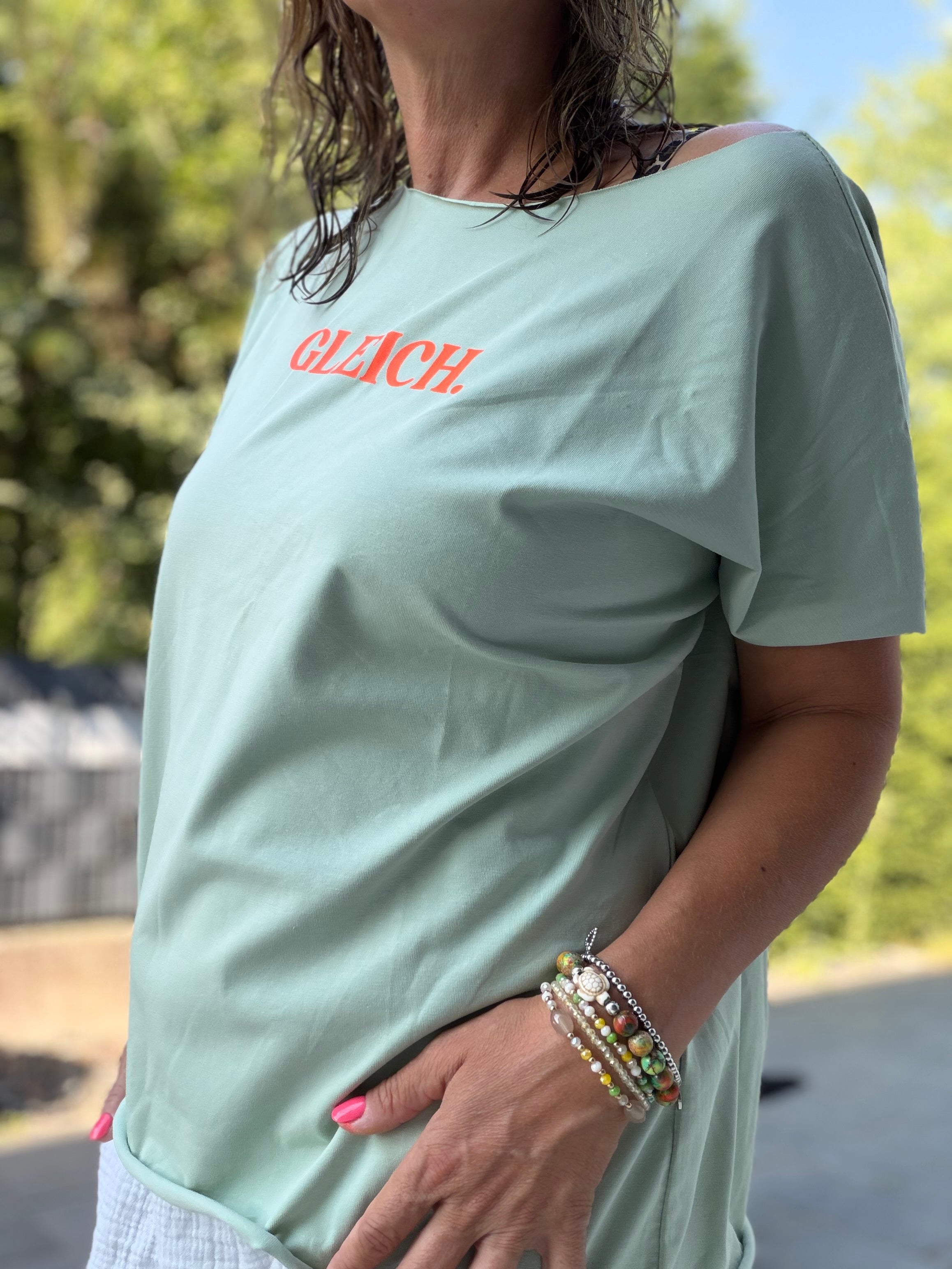 T-Shirt gleich. 4 Farben