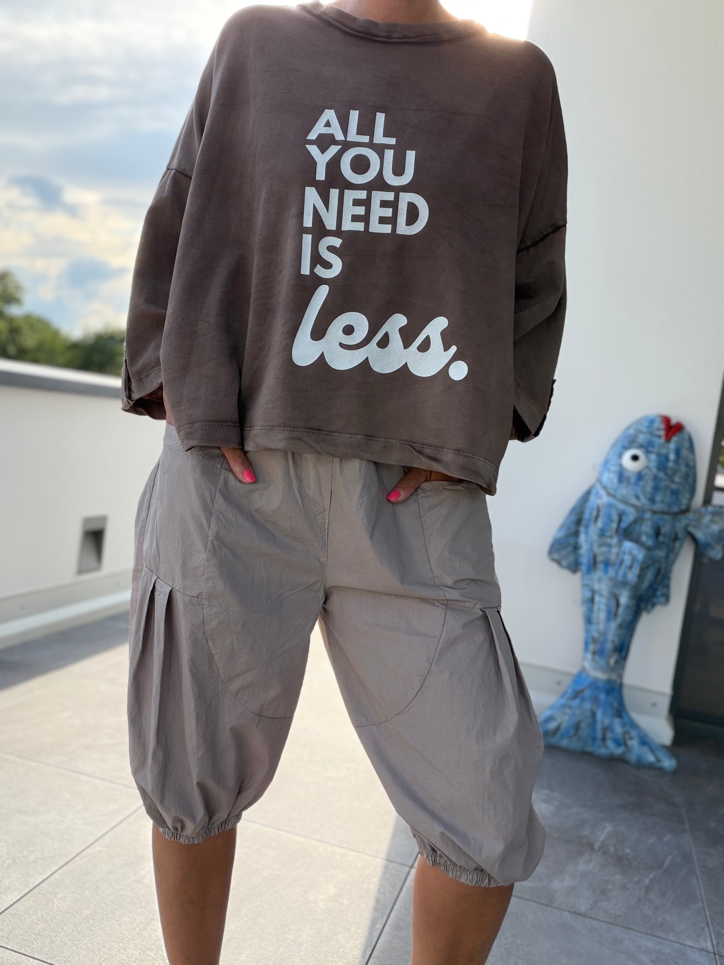 Oversize Shirt alle you need is less