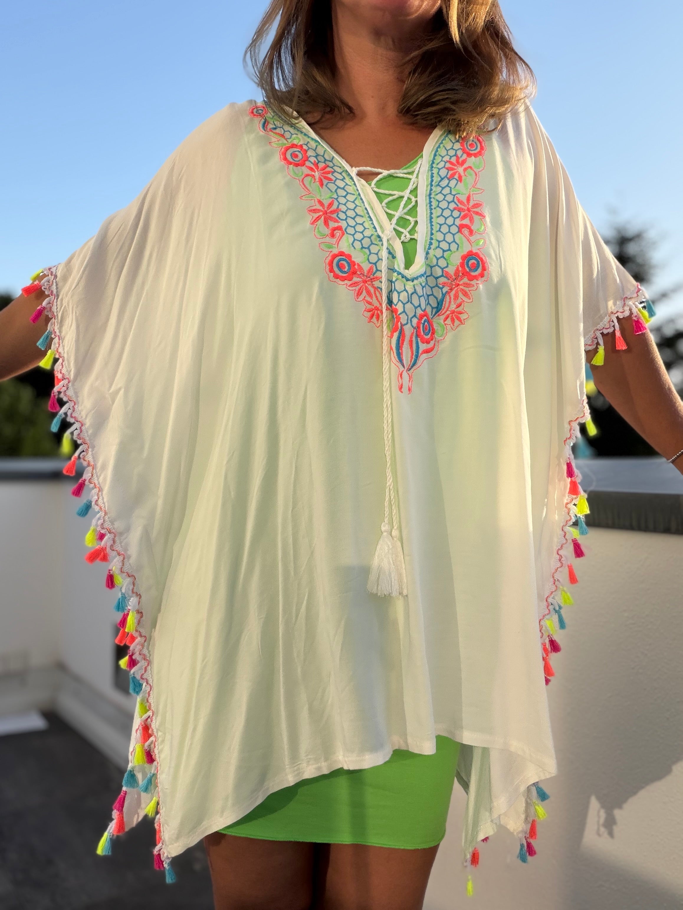 Tunika Poncho Neon Quasten von Zwillingsherz