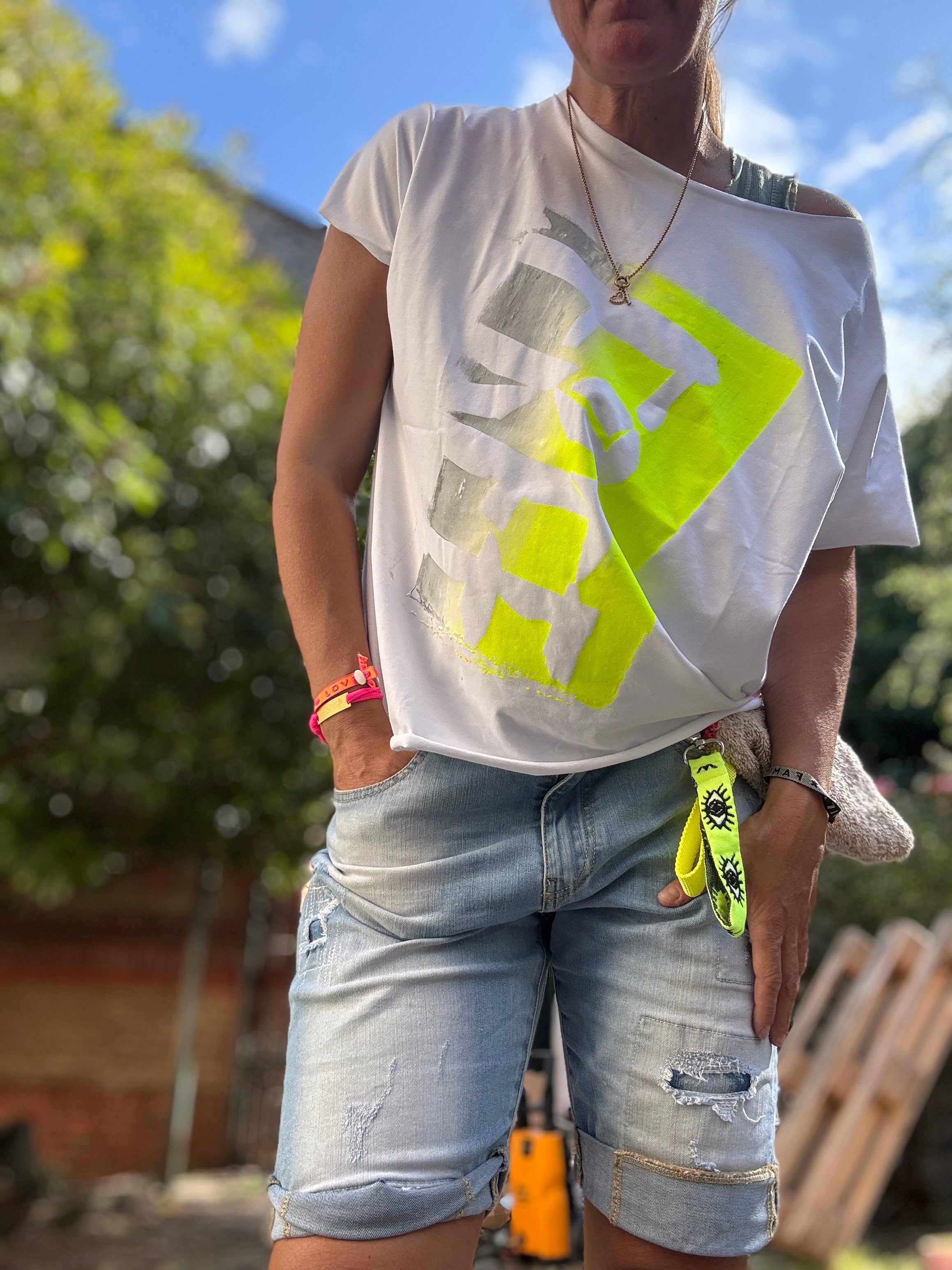 T-Shirt FREE
