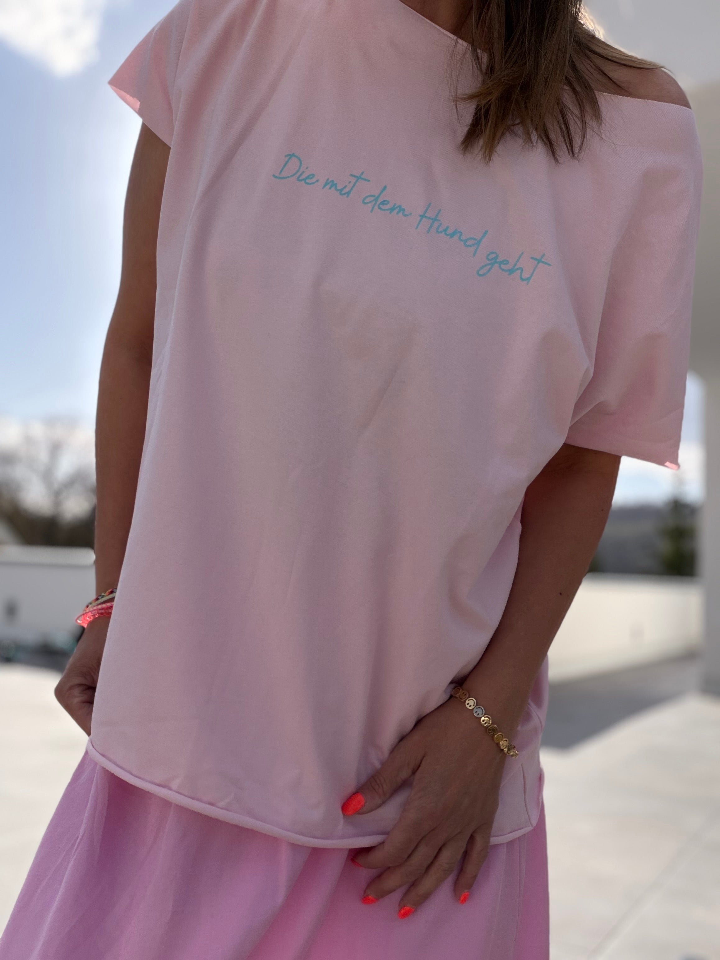 T-Shirt die mit dem Hund geht, rosa oder Navy
