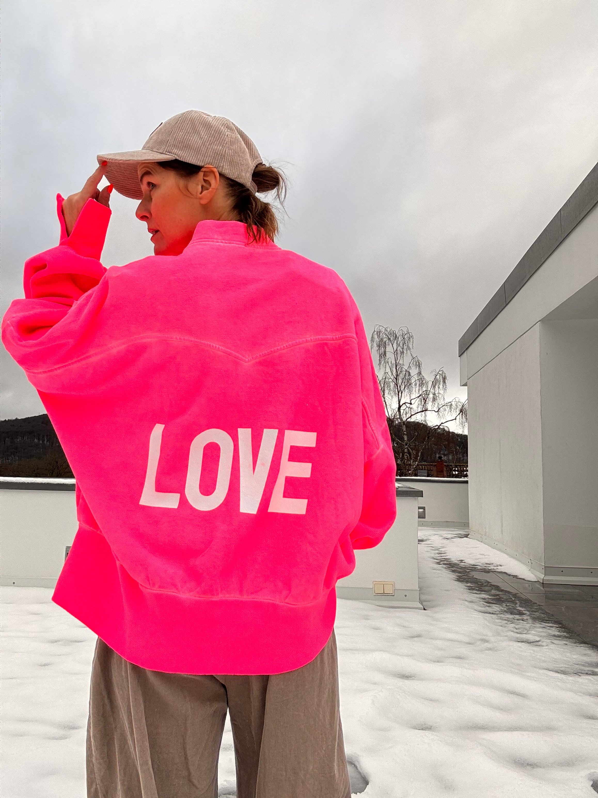 NEON Oversize Sweatjacke LOVE