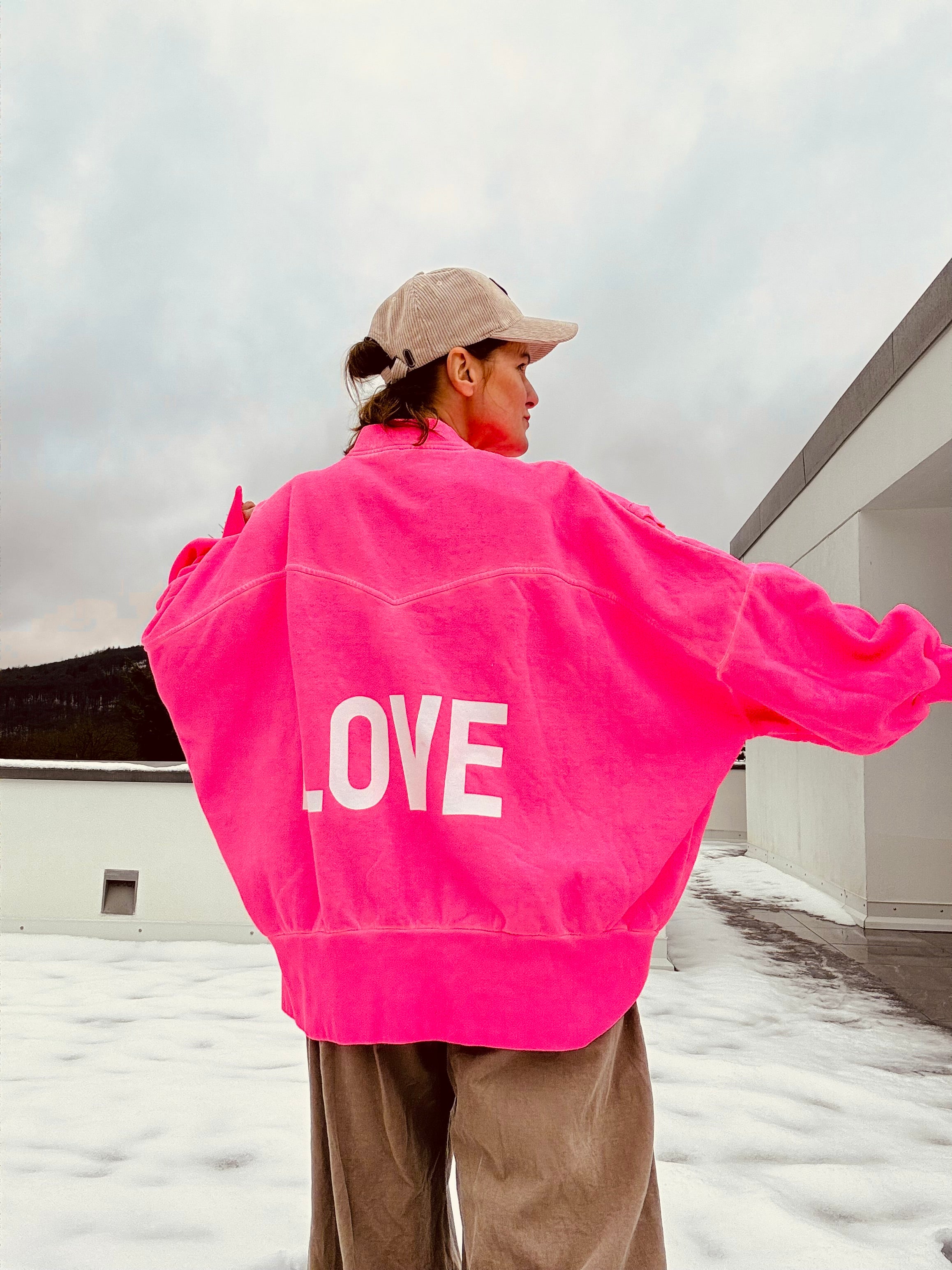 NEON Oversize Sweatjacke LOVE