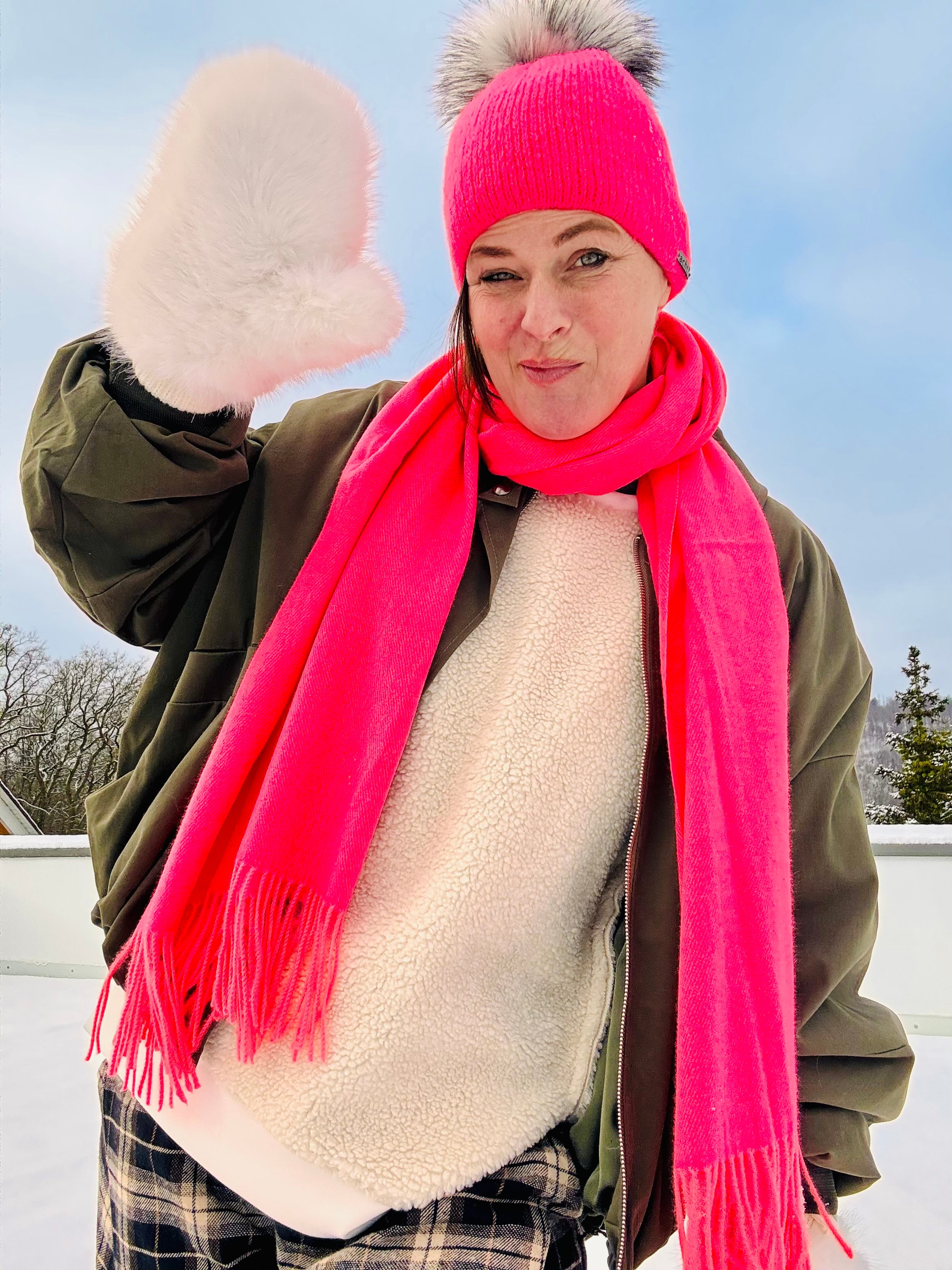 Schal neon pink oder gelb