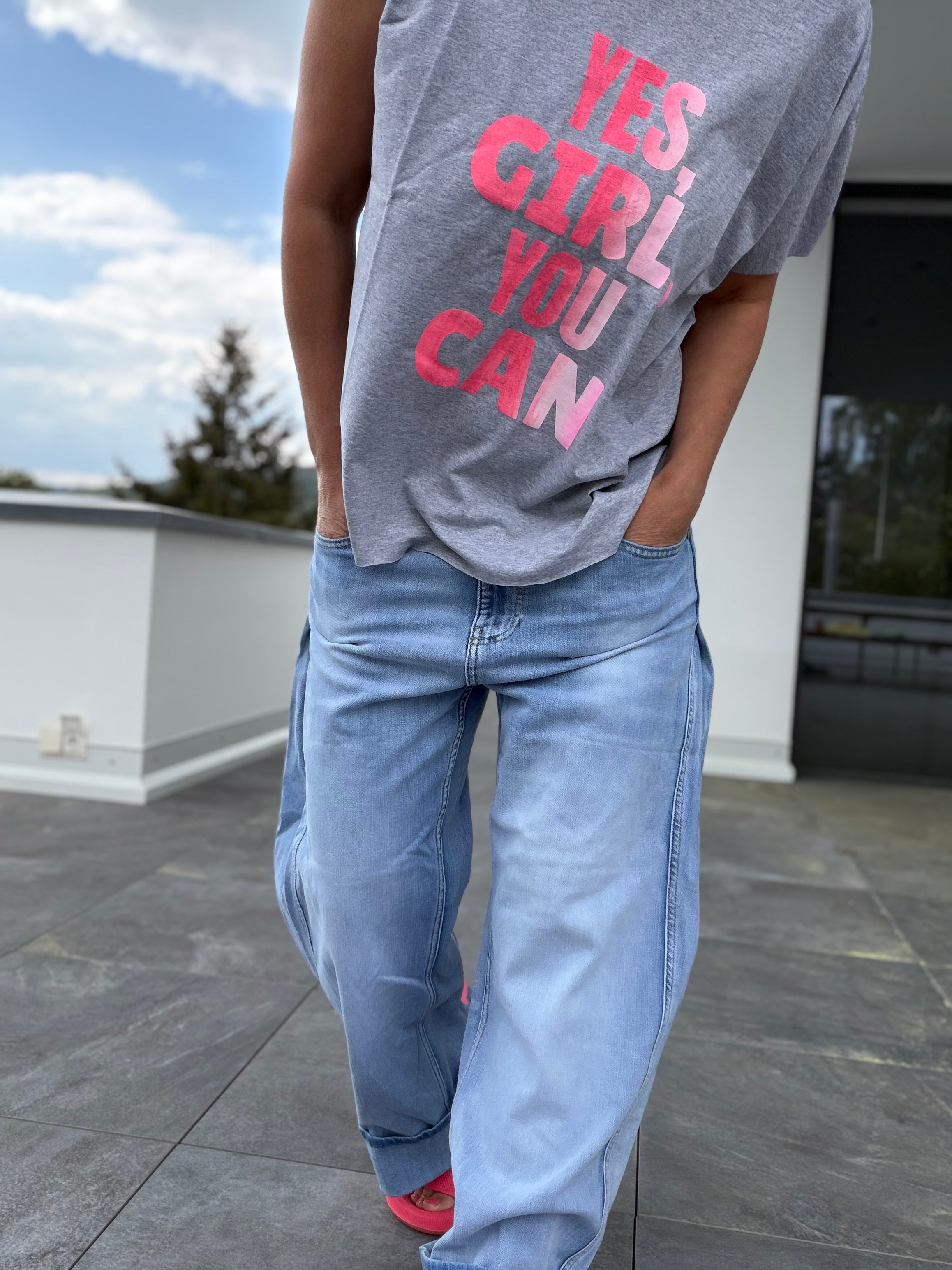 T-Shirt Yes Girl you can