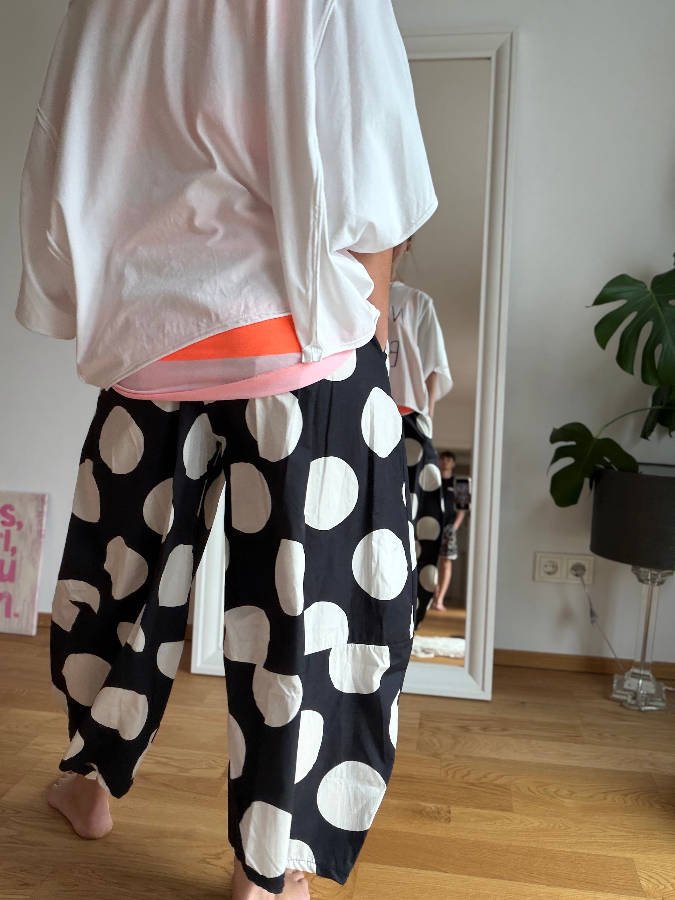 Summer Baggy Dots S/w Punkte