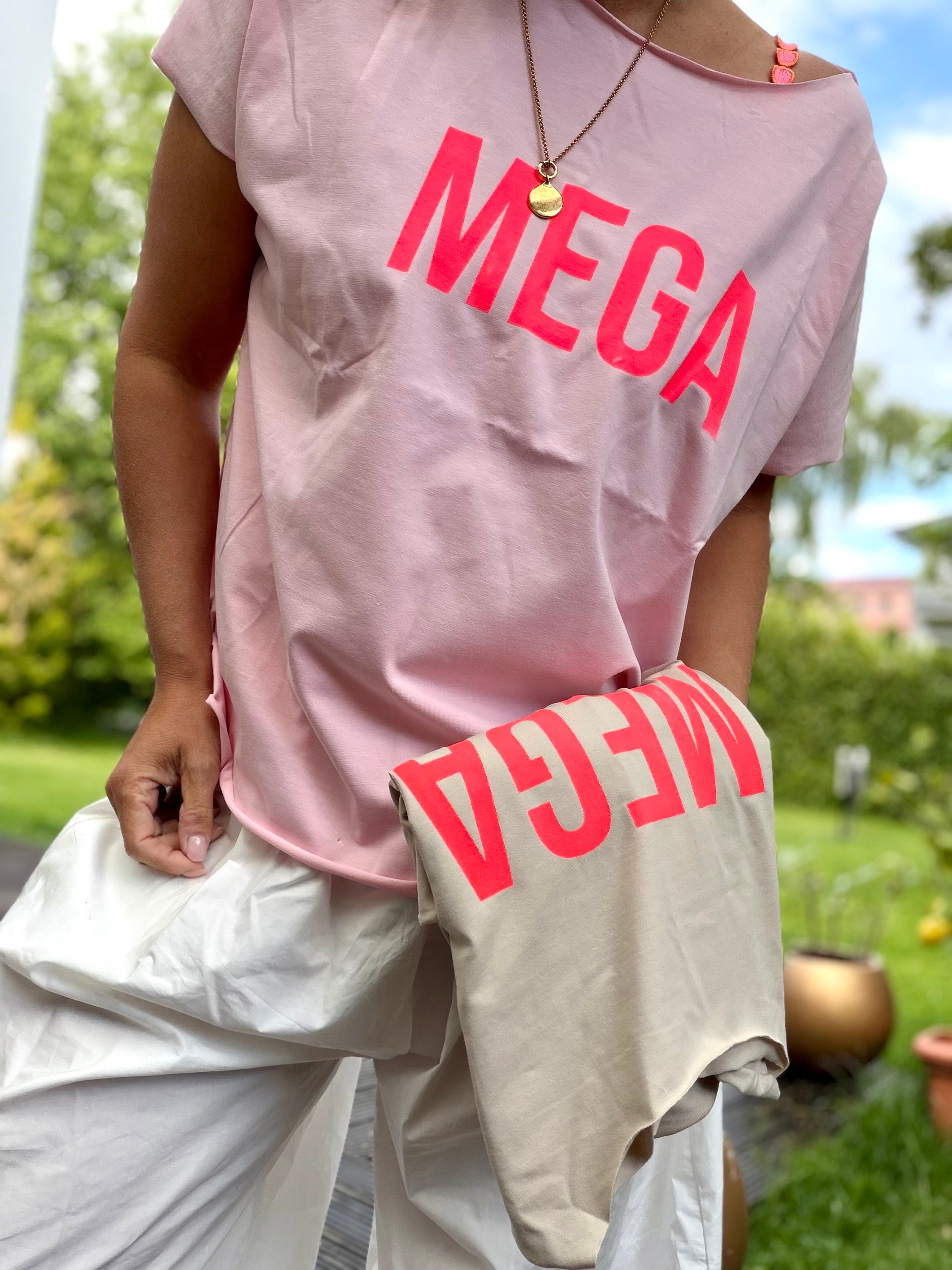 T-Shirt mega