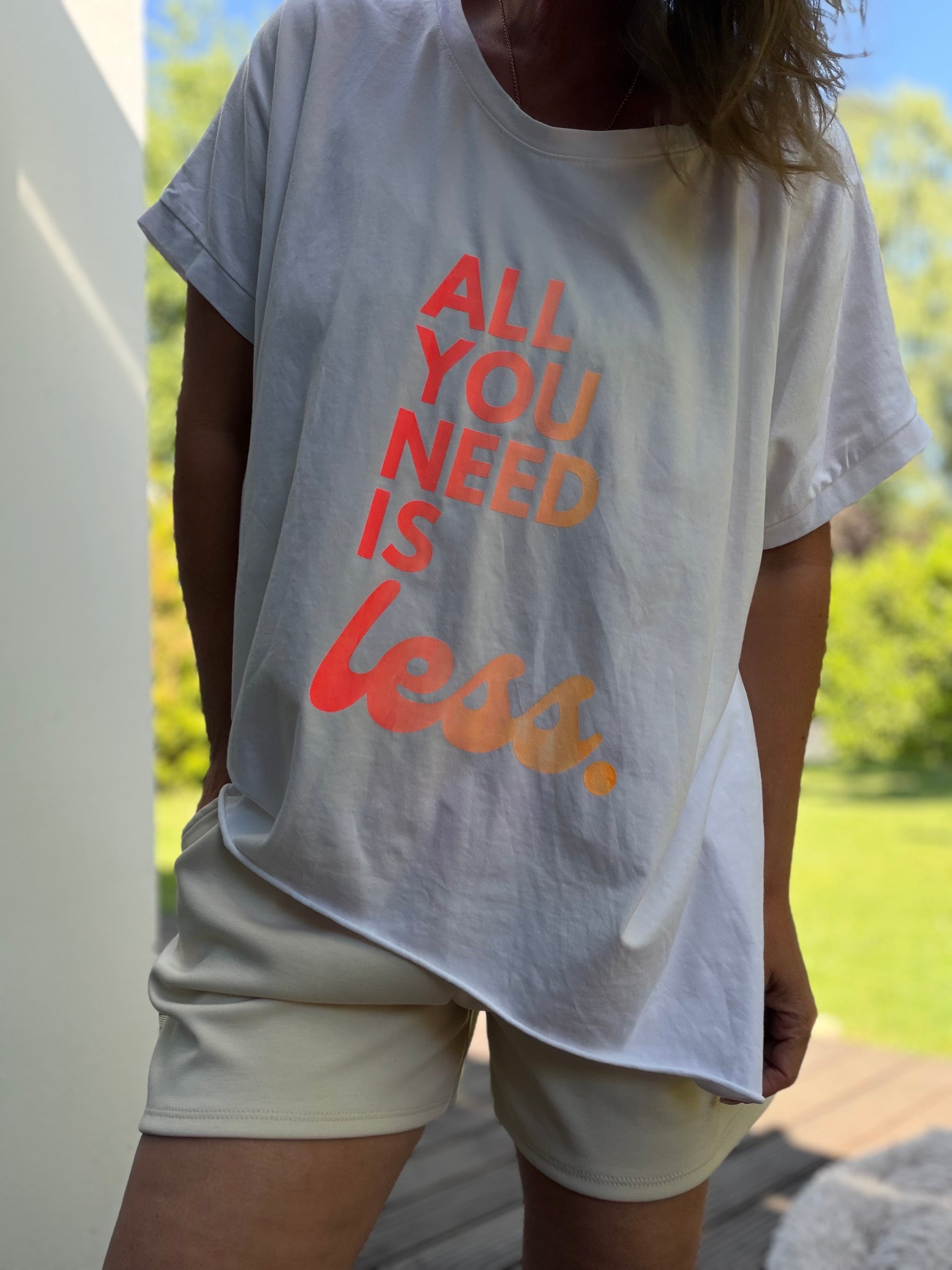 BIGSIZE T-Shirt All you need is less, 2 Farben