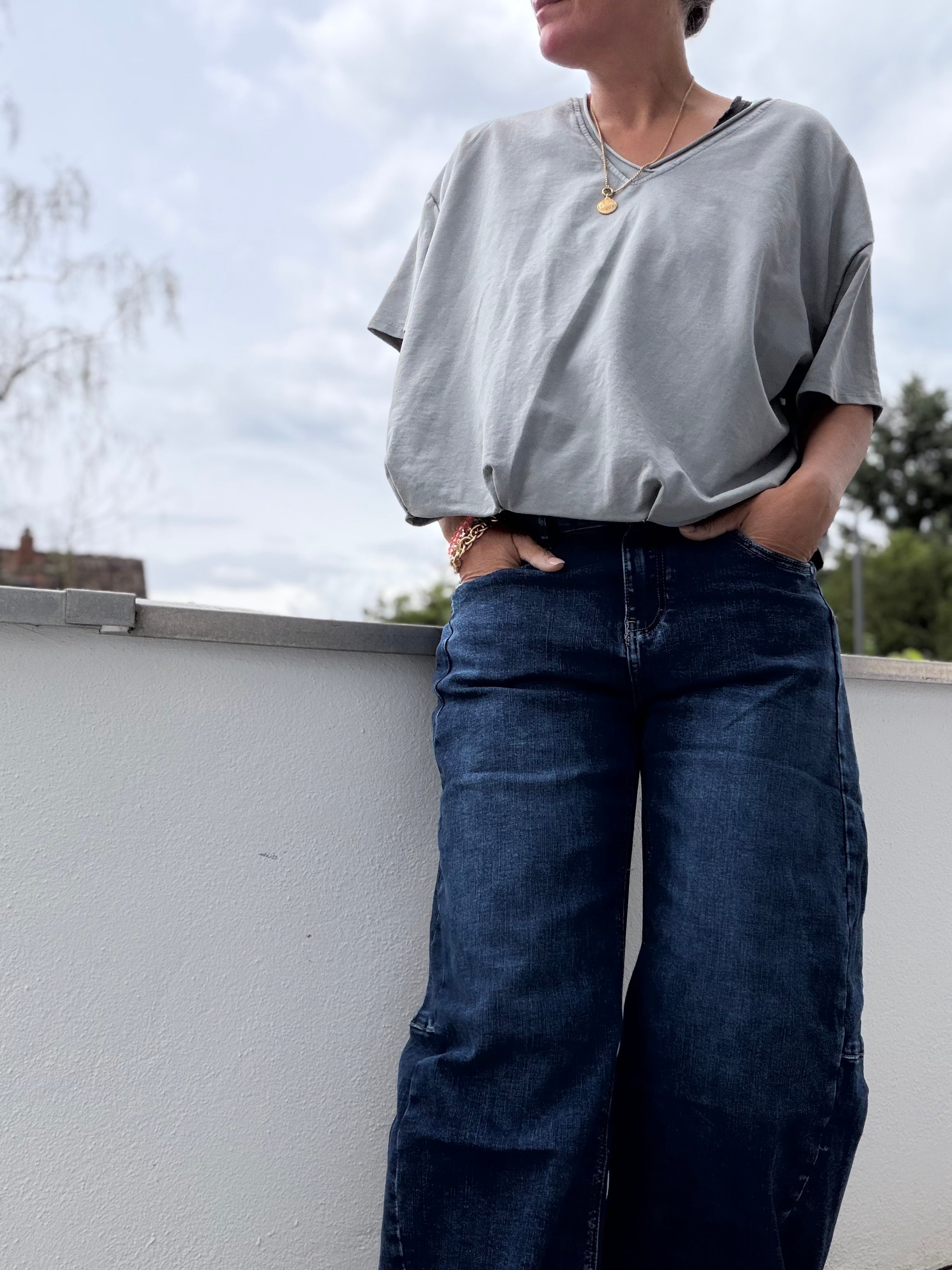 Crop T-Shirt let them