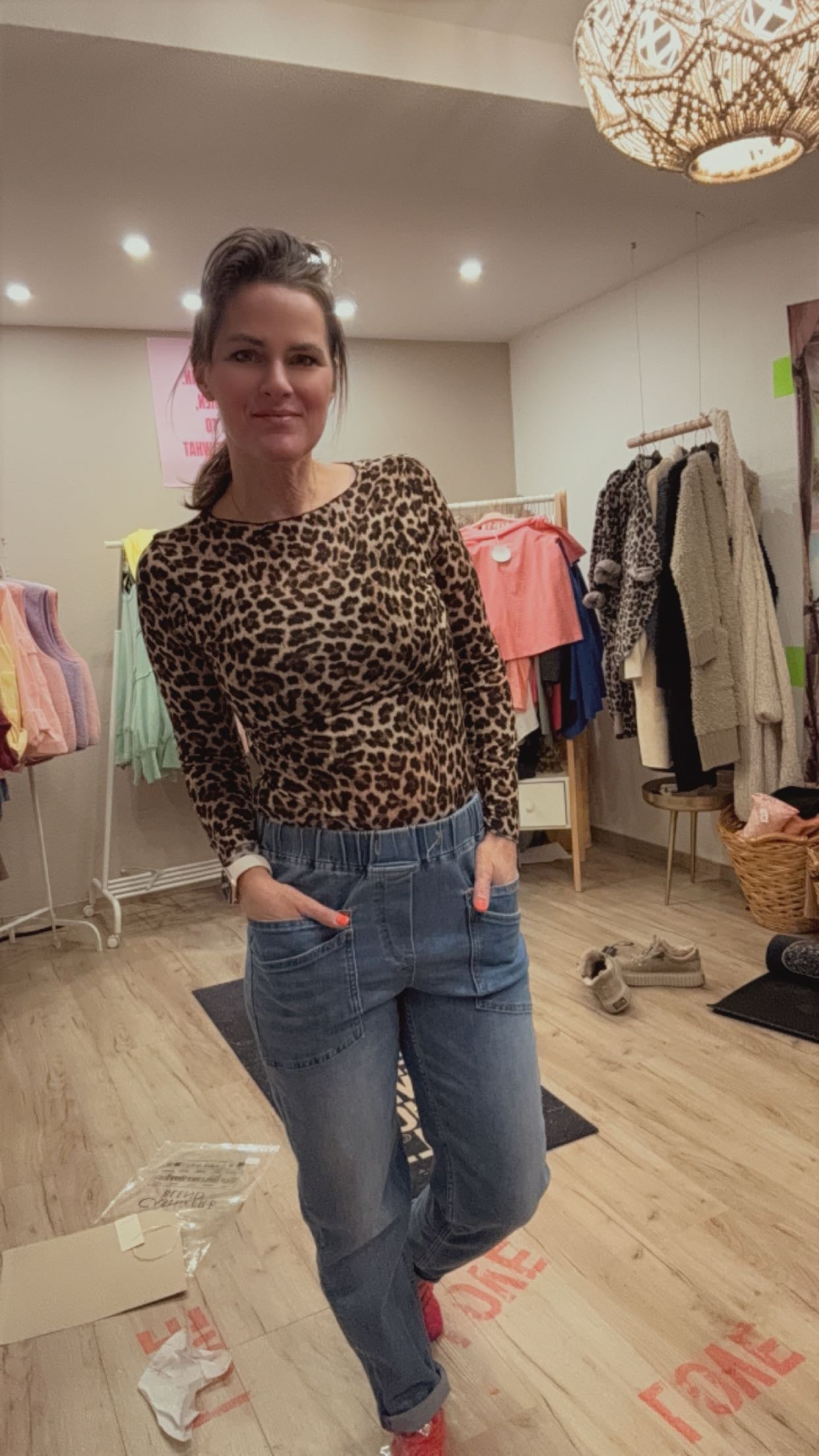 Cashmere top leo