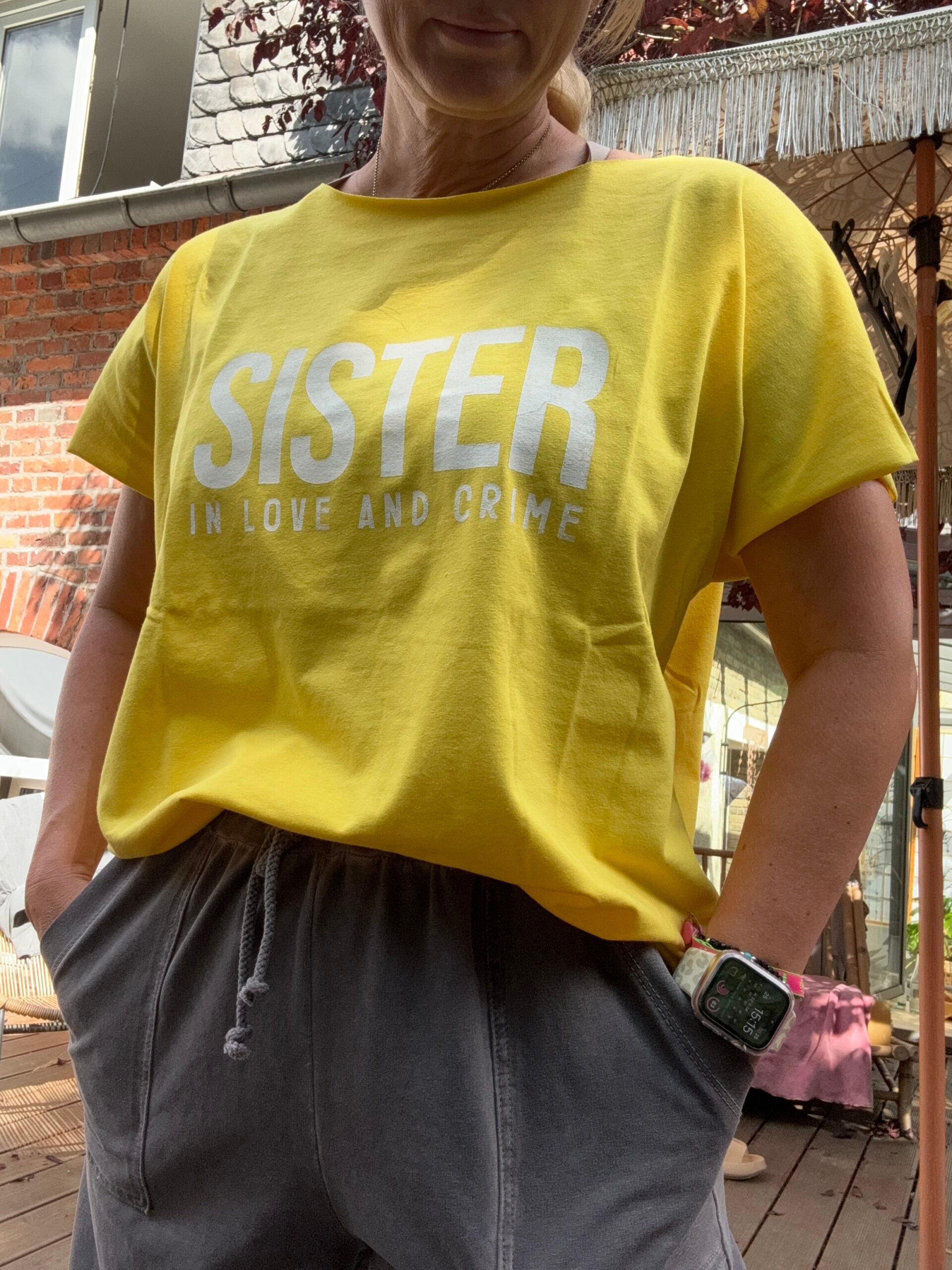T-Shirt SISTER in love and crime
